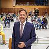 Michael Klinger kurz vor seiner Rede zur Bürgermeisterwahl in der Gottmadinger Eichendorffhalle. Bild: Sabine Tesche