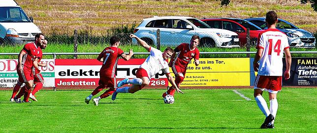 Bild 25: Und hier gibt es die Bilder vom 6:1-Heimsieg des SV Jestetten gegen den FC RW Weilheim