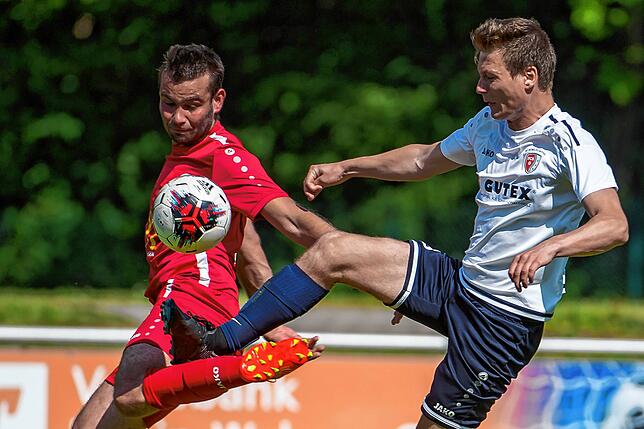 Bild 30: FC Schlüchttal gewinnt beim FC Wallbach mit 4:2 &ndash; und wir haben Bilder!