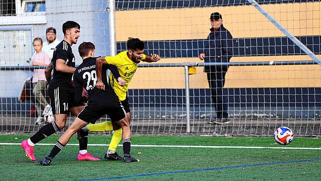 Bild 15: Die besten Bilder der Bezirksliga-Partie zwischen dem TSV Konstanz und dem SV Mühlhausen