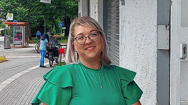 Kristina Becker, 37 Jahre, ist die neue Pächterin des Kiosks an der Mainaustraße. Sie will die Türen am Montag, 1. September 2025, ...