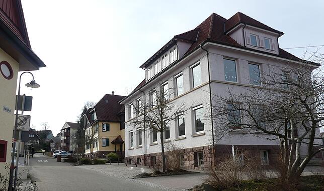 Die Stadt Schramberg möchte die frühere Grundschule am Kirchplatz in eine Kindertagesstätte umbauen.