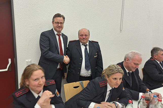 Gratulation auch für Michael Steurer als erster stellvertretender Gesamtkommandant.
