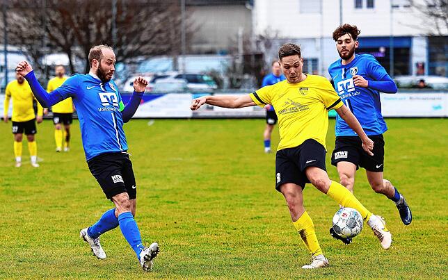 Bild 3: Die besten Bilder vom Viertelfinalspiel um den SBFV-Pokal zwischen Öhningen-Gaienhofen und Lahr