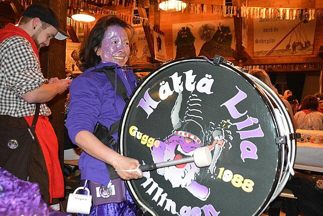 Bild 20: Narrentreffen der Urviecher-Zunft: Bilder vom Bunten Abend