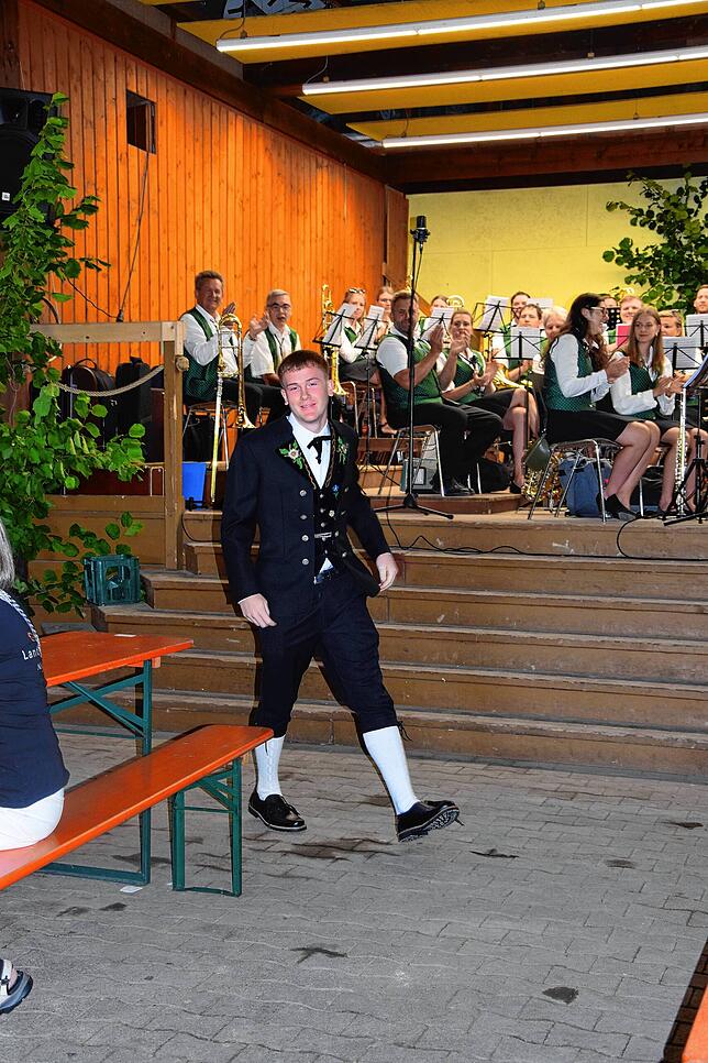 Bild 32: Rosentage in Nöggenschwiel - hier sind alle Bilder vom Fest