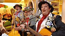 Die &bdquo;Stadtstreich(l)er&ldquo; mit Roland Armbruster (von links), Clemens Willmann und Silvi Wenzel beim letzten Gaudimusik-Obed ...