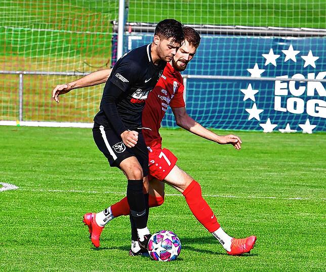 Bild 2: FC Schlüchttal unterliegt zu Hause auch dem SV Buch &ndash; und wir haben Bilder!