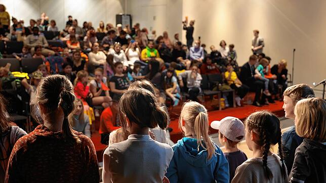 Auf dem Radolfzeller Kinderforum im Milchwerk konnten Kinder jetzt erstmals direkt ihre Wünsche an die Stadtverwaltung richten.