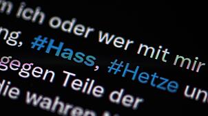 Bild : Polizeiaktion gegen Hetze im Netz in allen 16 Ländern