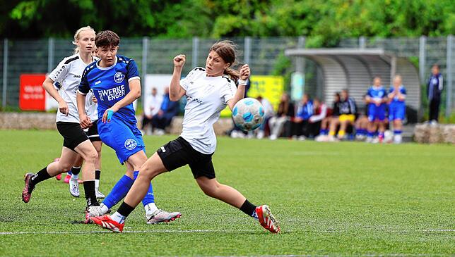Bild 31: Unsere große Bildergalerie vom Oberliga-Spiel der B-Mädchen des Hegauer FV gegen den FV Deuchelried