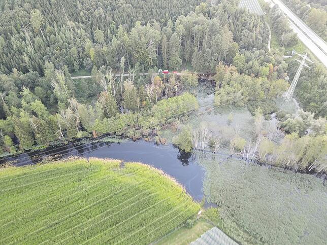 Bild 2: Alarm an der A98 bei Stockach: Biber, Millionen Liter Wasser und Blackout-Gefahr