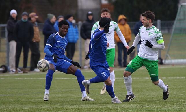 Bild 17: Der FV Möhringen gewinnt bei der DJK Donaueschingen. Wir haben die besten Bilder!