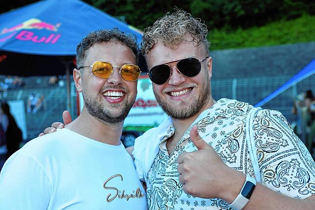 Bild 3: Gute-Zeit: Bilder von DJ Pretty Pink und Anja Schneider beim Festival in Konstanz