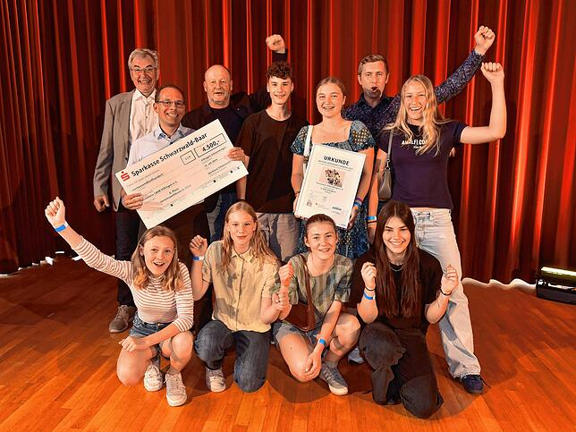 4500 Euro gibt es für den Turnverein 1848 Villingen. Mit dem Geld will der Verein neue Hürden für den Hürdenlauf finanzieren.