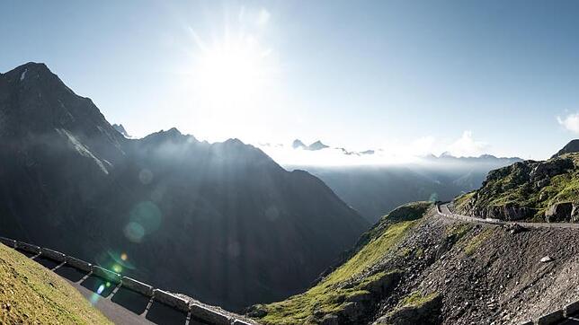 Panorama-Ausblick von der Passstraße zum Timmelsjoch.