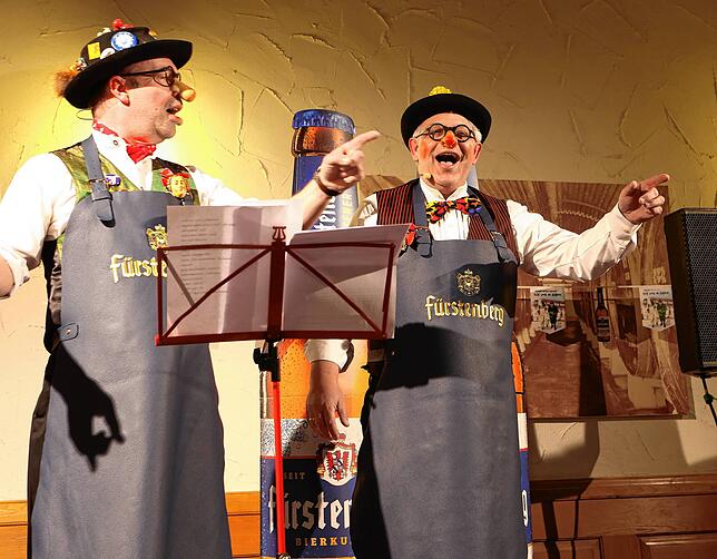Ignaz und Severin: Das Fasnets-Duo und Urgestein in Aktion.