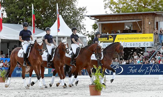 Auf Szenen wie diese vom Sommer 2019 (von links: Diana Weißer, Charlotte Mrosek, Tinett-Janin Müller und Joycie Ann Käfer) muss man ...