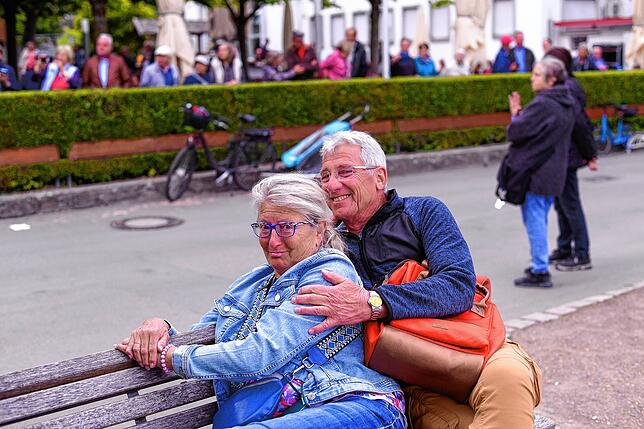 Bild 10: Oldtimerparade in Friedrichshafen lockt zahlreiche Zuschauer – exklusive Bilder!