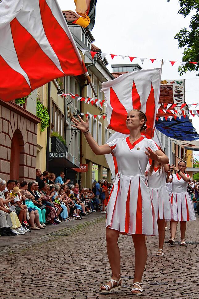 Bild 20: Buntes Brauchtum: Die schönsten Bilder vom Festumzug des Schwyzertags (1)