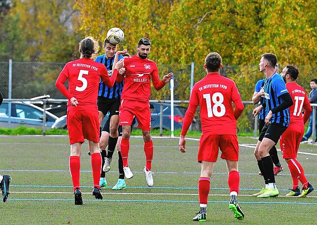 Bild 4: SG FC Wehr/Brennet besiegt den SV Jestetten mit 5:0 &ndash; und wir haben die Bilder!