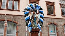Wie viele Narros am Mentig, einem der hohen Tage der Villinger Fasnet, in der Narrenhochburg Villingen flanieren, ist schwer zu sagen. ...