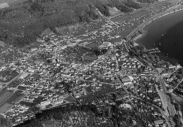 Eine Gesamtansicht von Ludwigshafen im Mai 1978.
