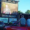 Mit Heinrich Del Core ging das sommerliche Festival mit Autocomedy, -konzerten und -kino auf dem Festplatz zu Ende. Zum Teil saßen die ...