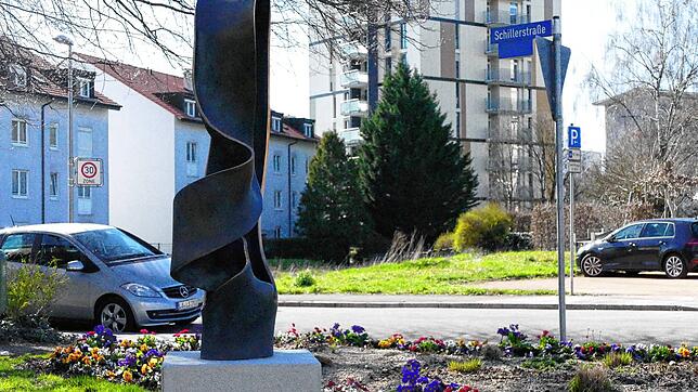 Auf diesem freien Grundstück neben dem Kindergarten St. Michel soll ein Mehrgenarationenhaus entstehen.