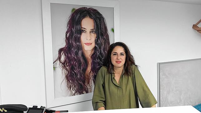 In ihrem Hair-Studio in Klettgau-Erzingen bei dem Besuch der Presse zur Befragung.Bild: Albert Moser