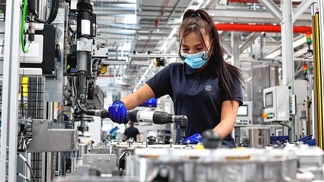 Getriebeproduktion bei ZF: Investiert wird nur noch, wenn&lsquo;s ein Hybridgetriebe ist.