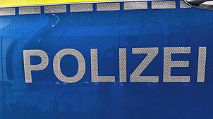 Bei einer Kollision zwischen zwei Autos zwischen Reutehöfe und Lippertsreute wurde ein Beifahrer leicht verletzt, informiert die ...