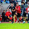 Zur Sache: Hart, aber fair ging es beim 1:1 im Derby zwischen dem FC 08 Bad Säckingen und dem FC Wallbach zu. Der Wallbacher Matthias ...