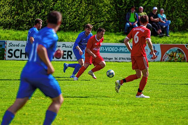 Bild 27: SG Stühlingen/Weizen besiegt den SV Eggingen im Derby mit 4:0 – und wir haben Fotos!