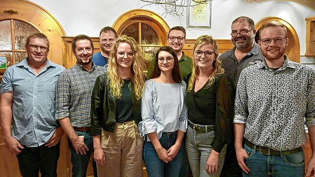 Den neuen Vorstand des Musikvereins Rast bilden (von links): Michael Renz, Thomas Schmid, Thomas Merkel, Carmen Matheis, Nathalie ...