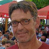 Kellermeister Thomas Sättele vom Winzerverein, hier beim Reichenauer Wein- und Fischerfest, das nach der Corona-Pause 2022 wieder stattfand.