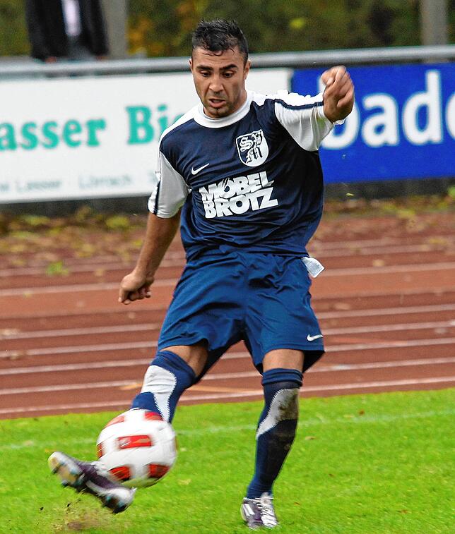 Murger Vergangenheit: Als Aktiver trug der künftige Co-Trainer Bayram Cerimi &ndash; hier im Spiel in Laufenburg im Oktober 2011 &ndash; ...