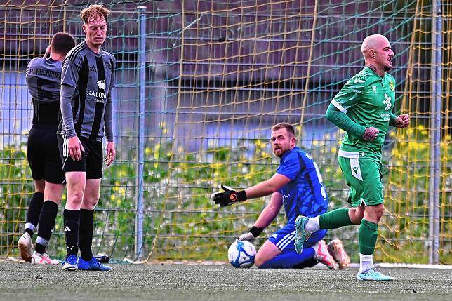 Bild 20: SV Herten setzt sich mit 4:1 gegen FC Hochrhein durch – und wir haben Bilder!