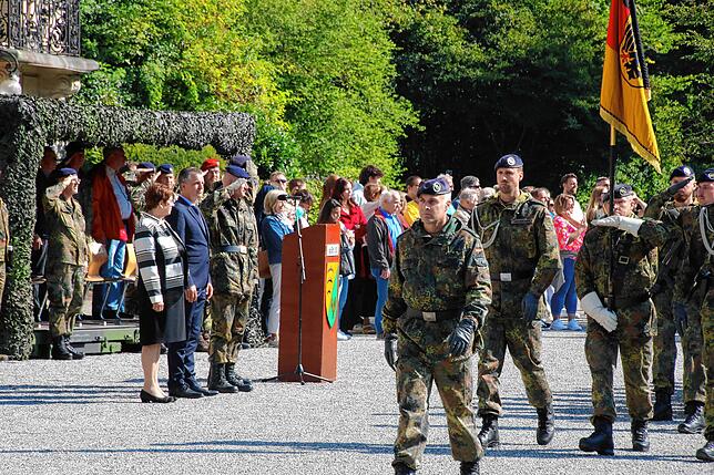 Bild 7: Abschiedsappell für die Soldaten des Jägerbataillons 292