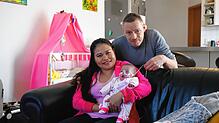 Seit wenigen Tagen endlich zu dritt zuhause: Peter Kuitert und seine Partnerin Analyn wurden im August die Eltern der kleinen Mireille ...