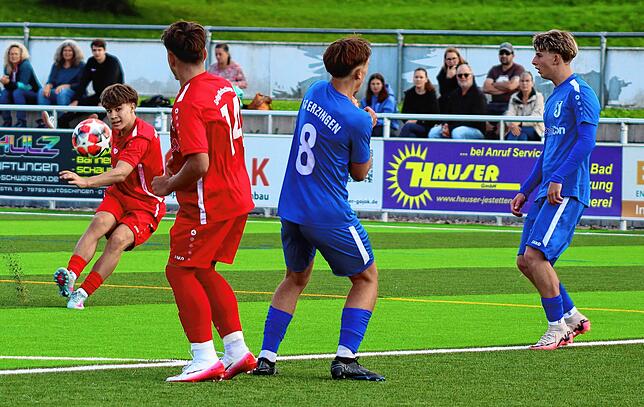 Bild 13: A-Junioren der SG Wutachtal gewinnen 8:1 beim FC Erzingen – und wir haben Fotos!