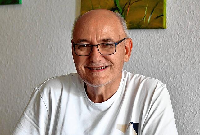 Uwe Sütterlin (65) lebt mit seiner Frau Beate in Eimeldingen. Sein Heimatverein ist der SV Wollbach im Kandertal. Mittlerweile gehört ...