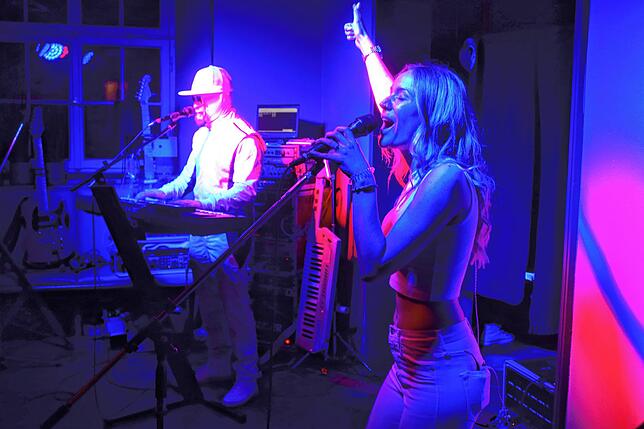 Bild 4: &bdquo;Meersburg Live&ldquo;, Teil 2: Internationale Künstler bei Musiknacht