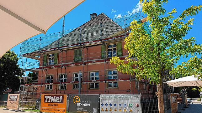 Die Sanierungsarbeiten am ehemaligen Heimatmuseum laufen trotz Handwerkerferien auf Hochtouren