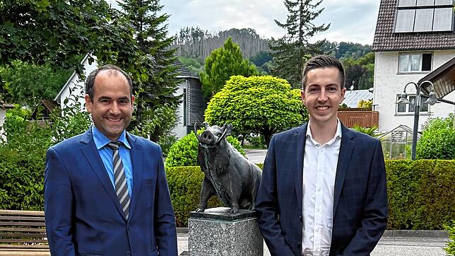 Ozan Topcuogullari (links) mit Landtagskandidat Simon Herzog. Foto: Büro Simon Herzog