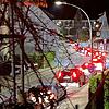 Samstagabend 23.30 Uhr in Konstanz-Wollmatingen: Anwohnerin Petra Geusch-Leuthe beobachtet hunderte von hochmotorisierten Autos, alle ...