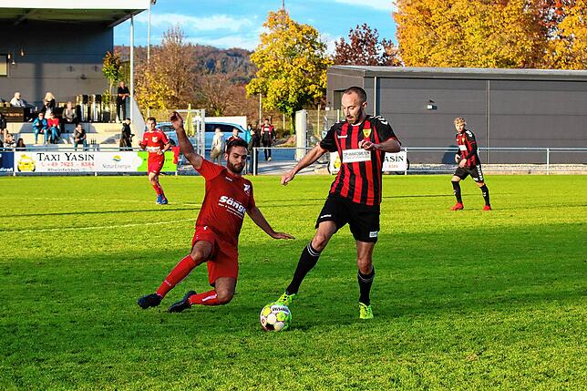 Bild 20: TuS Kleines Wiesental sichert sich ein 2:2 beim Tabellenführer FSV Rheinfelden II &ndash; wird haben die Bilder!