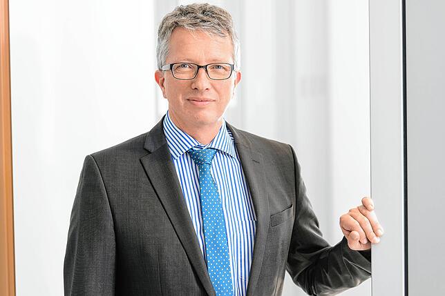 Burkhard Lege ist Maschinenbau-Dekan an der HTWG in Konstanz: In drei Jahren 17 Prozent weniger Maschinenbau-Bewerber.