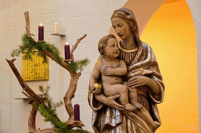 Bild 11: Die schönsten Bilder der Feier der Altarweihe in der Kirche St. Oswald in Stockach (Teil 1)