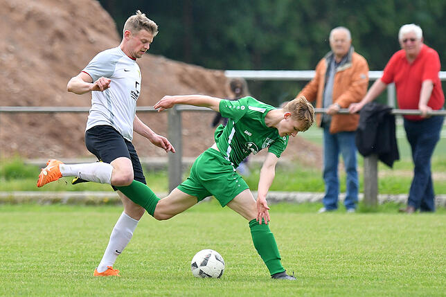 Bild 12: FSV Rheinfelden gewinnt Abstiegsduell beim FC Freiburg-St. Georgen &ndash; und wir haben die Bilder!